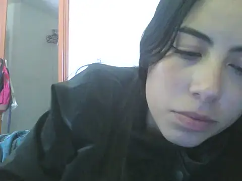 LunaVelvettt online show from January 7, 2026, 6:43 pm