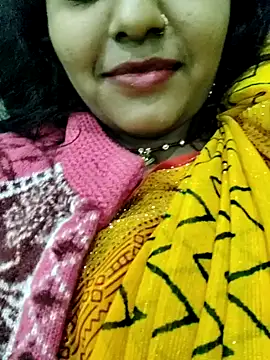 Snapshot of Sweet_Couple_01 chatting on December 19, 2025, 4:58 pm Sweet Couple 01 online show from December 19, 2025, 4:58 pm