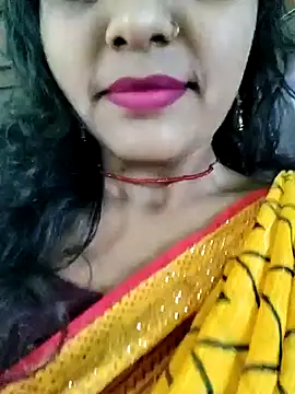 Snapshot of Sweet_Couple_01 chatting on December 23, 2025, 7:50 am Sweet Couple 01 online show from December 23, 2025, 7:50 am