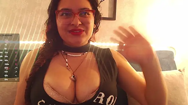 Snapshot of kat_belle chatting on December 18, 2025, 12:33 pm kat belle online show from December 18, 2025, 12:33 pm