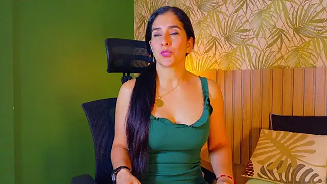 Snapshot of Sunny_River chatting on May 11, 2026, 3:18 pm Sunny River online show from May 11, 2026, 3:18 pm