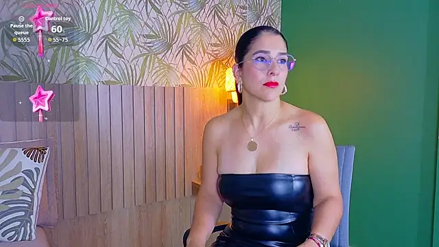 Snapshot of Sunny_River chatting on July 9, 2026, 1:59 pm Sunny River online show from July 9, 2026, 1:59 pm