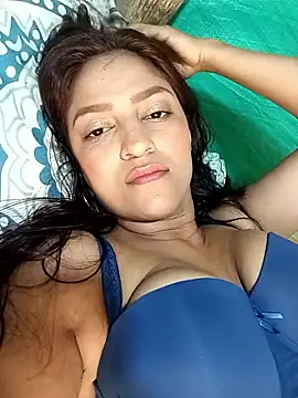 Natacha 31 online show from January 17, 2026, 4:06 am