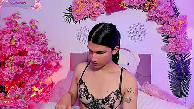 Bianca baldwin  online show from April 5, 2026, 9:01 pm