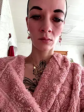 dein traumchen online show from February 15, 2026, 10:03 am