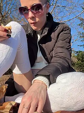 dein traumchen online show from March 2, 2026, 3:19 pm