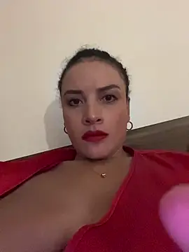 Snapshot of Lena-Williamss chatting on July 12, 2026, 5:42 am Lena-Williamss online show from July 12, 2026, 5:42 am