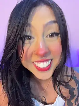 sharonbone online show from May 18, 2026, 4:07 am