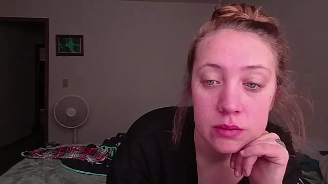 dixielover1229 online show from December 22, 2025, 3:20 pm