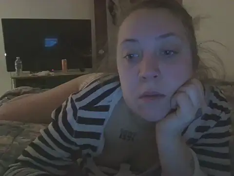 dixielover1229 online show from January 13, 2026, 6:46 pm