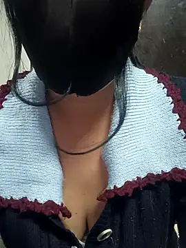 teena-11 online show from December 19, 2025, 3:52 pm