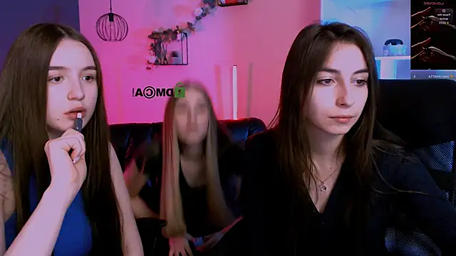 mila firee online show from March 23, 2026, 10:19 am