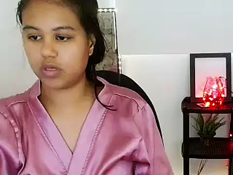 Snapshot of Shawnycarson chatting on June 25, 2026, 6:23 pm Shawnycarson online show from June 25, 2026, 6:23 pm