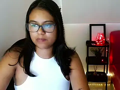 Snapshot of Shawnycarson chatting on July 6, 2026, 6:10 pm Shawnycarson online show from July 6, 2026, 6:10 pm