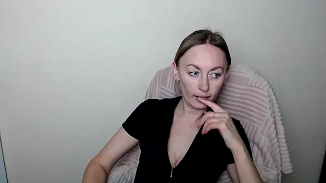 LiaSeass  online show from January 19, 2026, 9:24 am