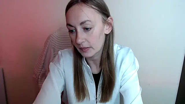 LiaSeass  online show from July 4, 2026, 12:55 pm