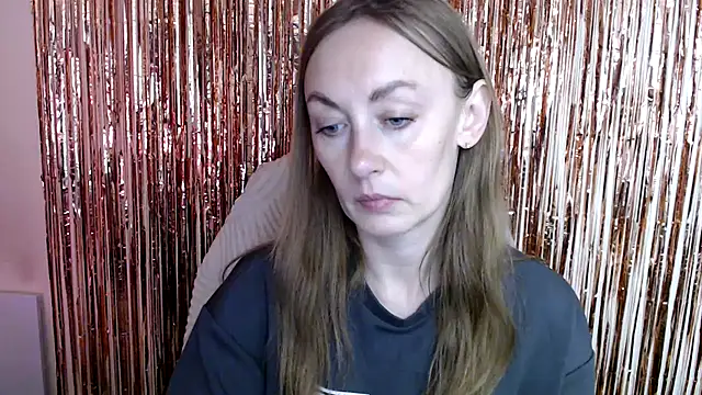 LiaSeass  online show from July 13, 2026, 12:19 pm