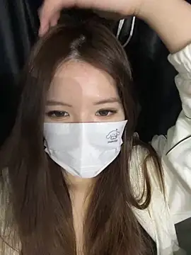 Snapshot of Momochen8839 chatting on March 3, 2026, 4:40 am Momochen8839 online show from March 3, 2026, 4:40 am