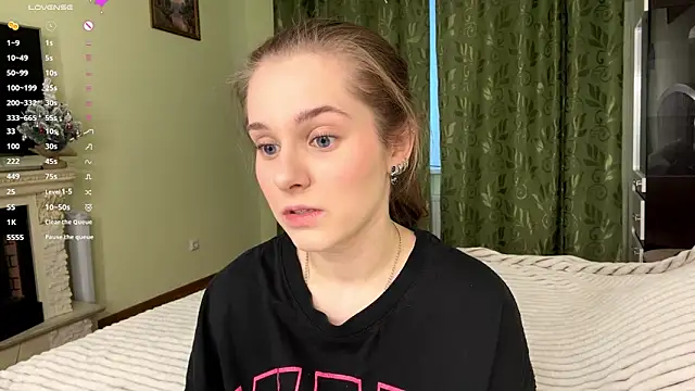 MiaBlanko online show from January 16, 2026, 8:18 am