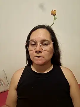 liababylia online show from April 8, 2026, 12:21 am