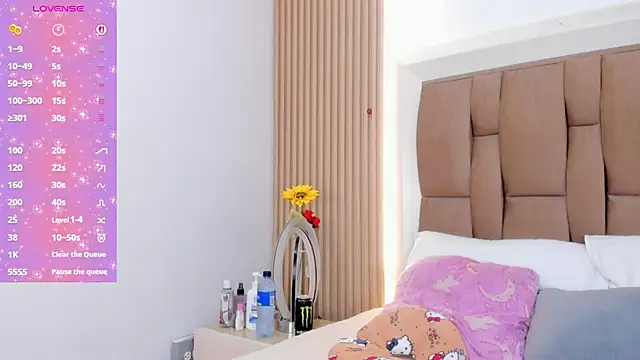 emily rivas  online show from April 6, 2026, 3:26 am