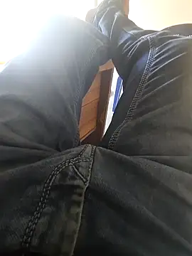 SHARIF12123 online show from February 18, 2026, 8:32 am