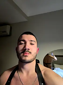 carloos593 online show from December 17, 2025, 6:58 pm