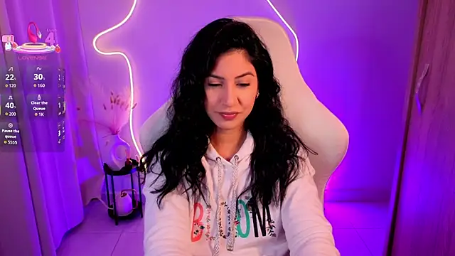 chloebum  online show from March 28, 2026, 11:10 am