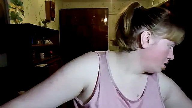 Snapshot of swett_girll chatting on February 1, 2026, 4:49 pm swett girll online show from February 1, 2026, 4:49 pm