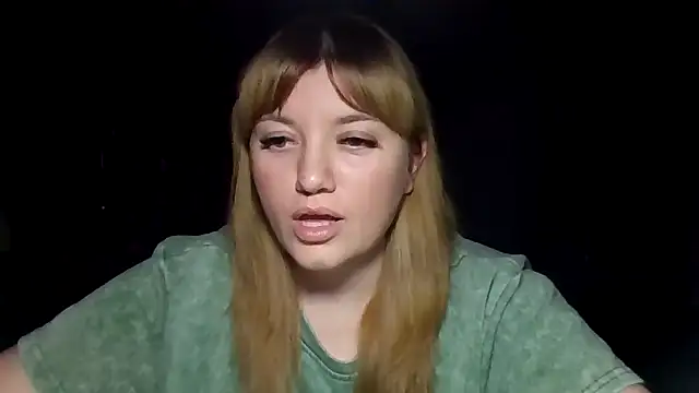 Snapshot of swett_girll chatting on February 6, 2026, 10:35 pm swett girll online show from February 6, 2026, 10:35 pm