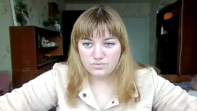 Snapshot of swett_girll chatting on February 20, 2026, 12:49 pm swett girll online show from February 20, 2026, 12:49 pm