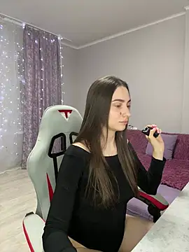 Lina          online show from January 10, 2026, 5:15 pm