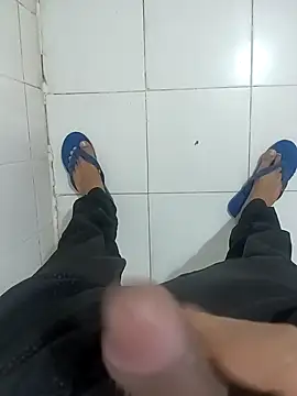 bigg dickkk69 online show from January 12, 2026, 12:43 pm