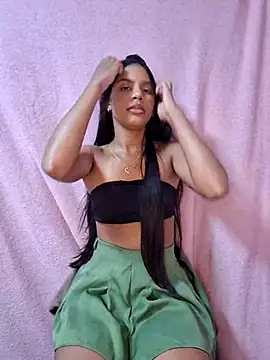 meenina veneno online show from December 16, 2025, 4:17 am