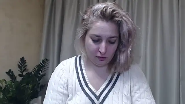 Snapshot of sweetpussy13 chatting on January 30, 2025, 6:46 am sweetpussy13 online show from January 30, 2025, 6:46 am