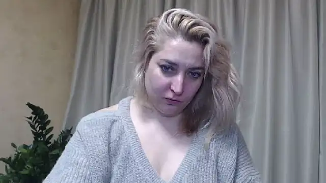 Snapshot of sweetpussy13 chatting on February 25, 2025, 6:36 am sweetpussy13 online show from February 25, 2025, 6:36 am