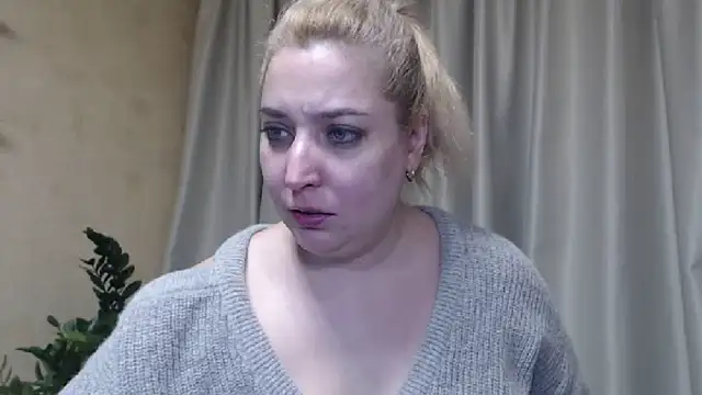 Snapshot of sweetpussy13 chatting on March 11, 2025, 6:53 am sweetpussy13 online show from March 11, 2025, 6:53 am