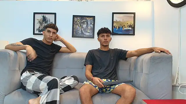 Snapshot of DIAMOND_BLACKS chatting on February 12, 2026, 7:25 am DIAMOND BLACKS online show from February 12, 2026, 7:25 am