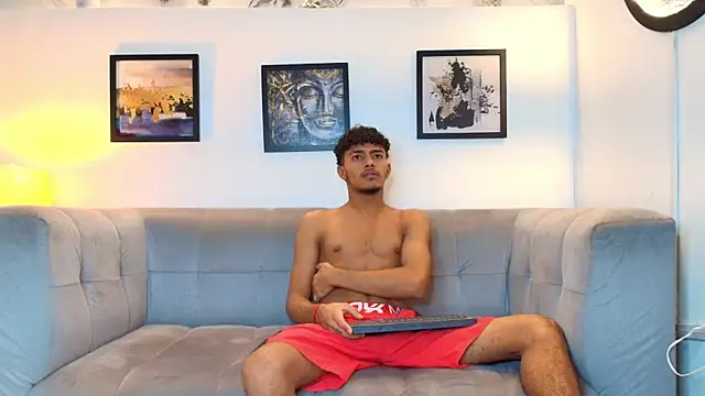 Snapshot of DIAMOND_BLACKS chatting on February 26, 2026, 7:40 am DIAMOND BLACKS online show from February 26, 2026, 7:40 am