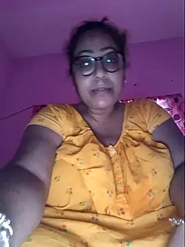Snapshot of MISTI_KOLK chatting on July 16, 2026, 12:11 pm MISTI KOLK online show from July 16, 2026, 12:11 pm