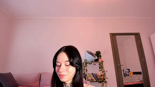 Crystal zen online show from December 15, 2025, 3:55 am