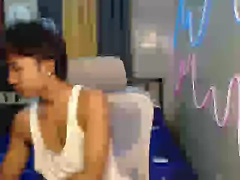 Snapshot of Ur_hottestjonny chatting on June 25, 2026, 10:58 pm Ur hottestjonny online show from June 25, 2026, 10:58 pm