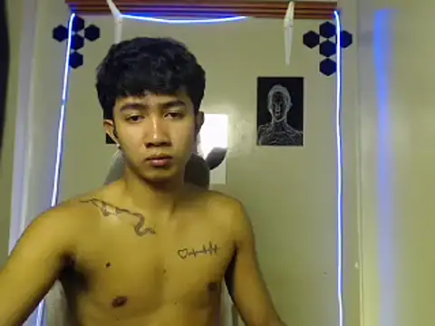 Snapshot of Ur_hottestjonny chatting on July 16, 2026, 2:23 pm Ur hottestjonny online show from July 16, 2026, 2:23 pm