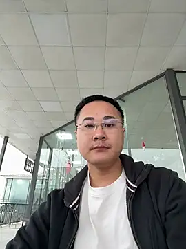 Snapshot of battman4488 chatting on February 5, 2026, 9:47 am battman4488 online show from February 5, 2026, 9:47 am