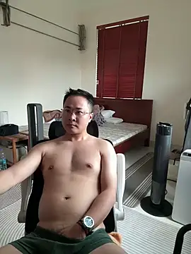 Snapshot of battman4488 chatting on February 13, 2026, 4:52 am battman4488 online show from February 13, 2026, 4:52 am