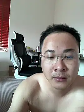 Snapshot of battman4488 chatting on February 16, 2026, 6:31 am battman4488 online show from February 16, 2026, 6:31 am