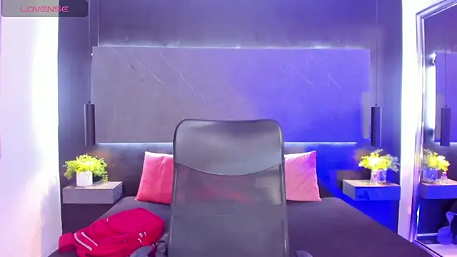 arcangel harris online show from April 16, 2026, 7:14 pm