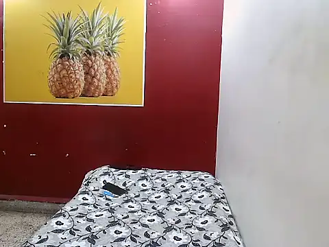 Lovelycouple25 online show from March 29, 2026, 5:40 am