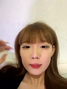 cclover1 online show from January 15, 2026, 1:37 pm