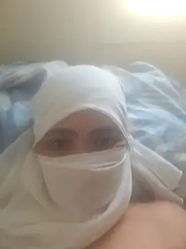 katiyvy online show from December 18, 2025, 4:46 pm